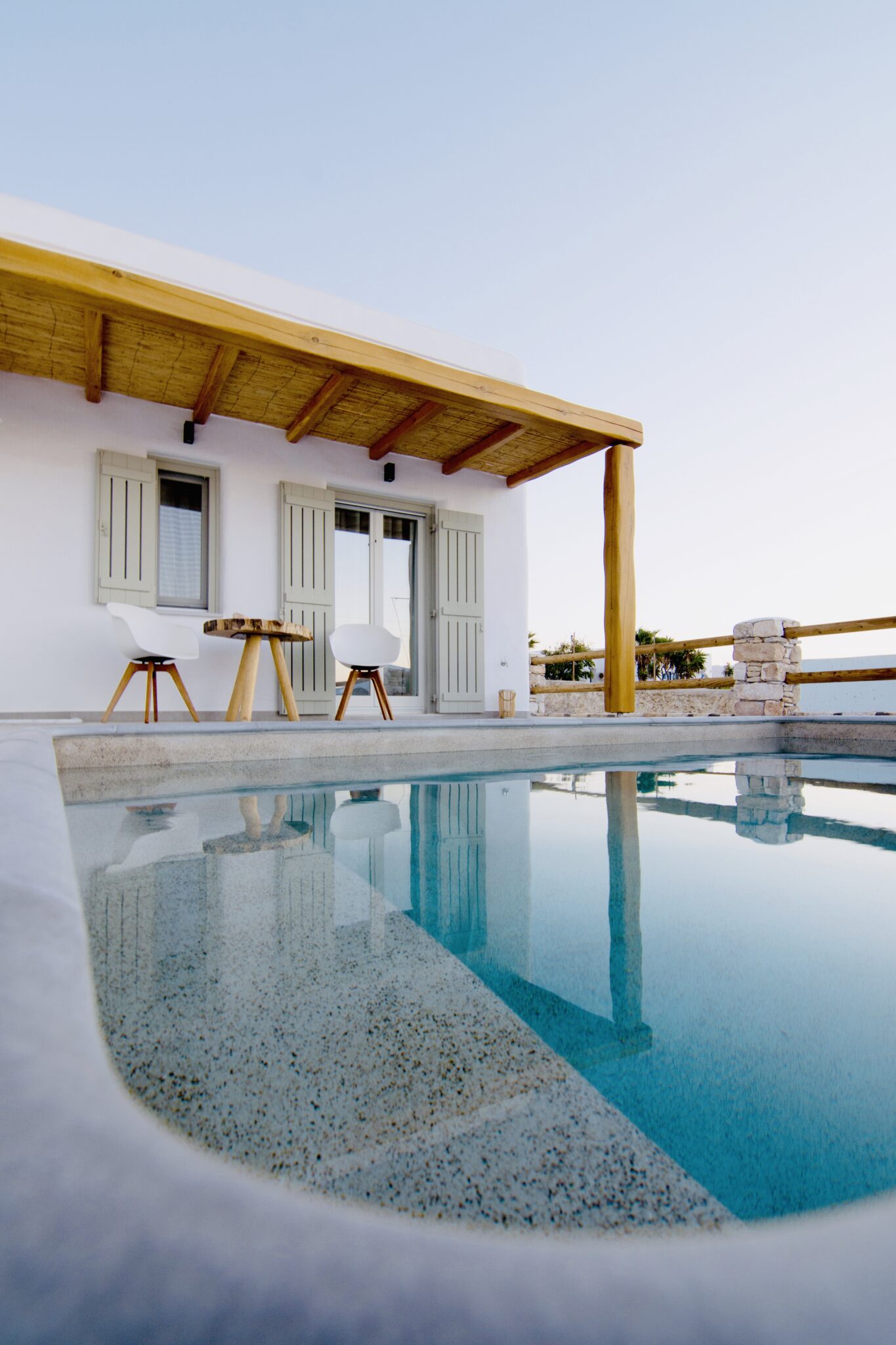 Pool balcony with pergola