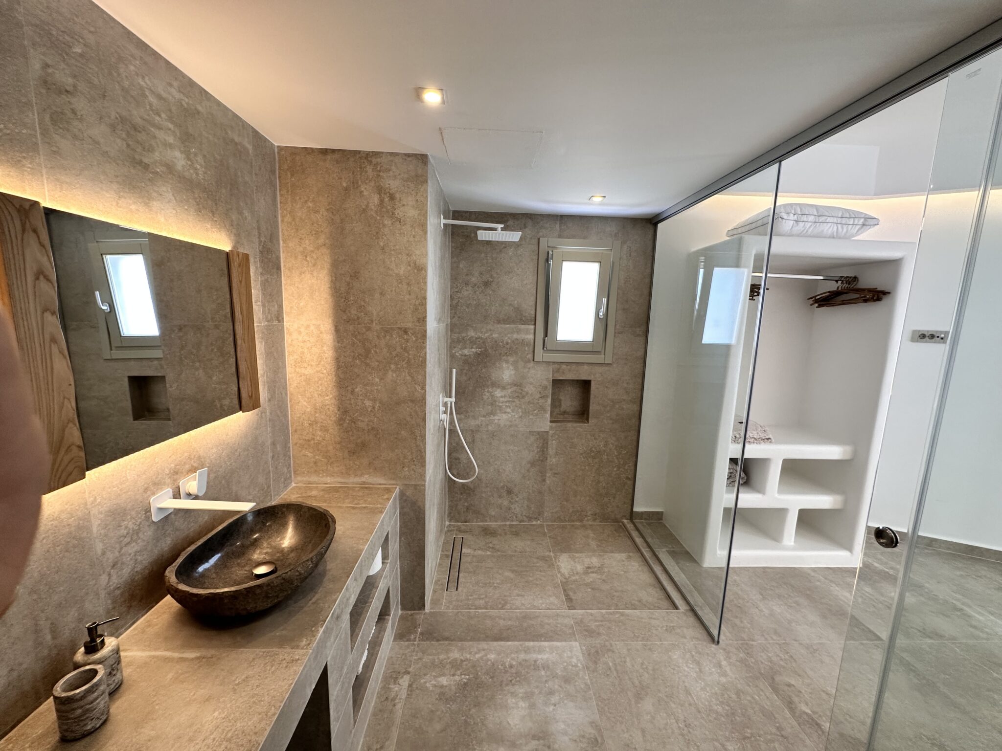 Ensuite bathroom with walk-in shower